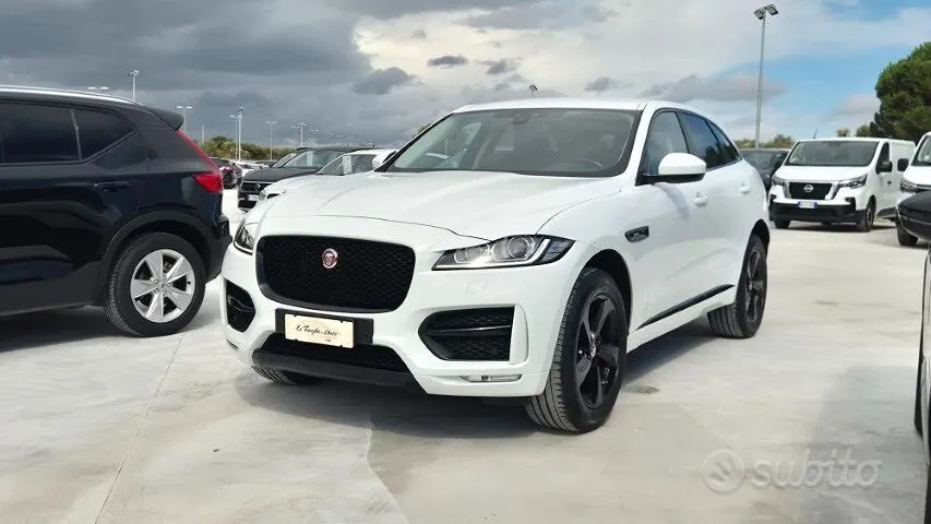 Jaguar F-Pace