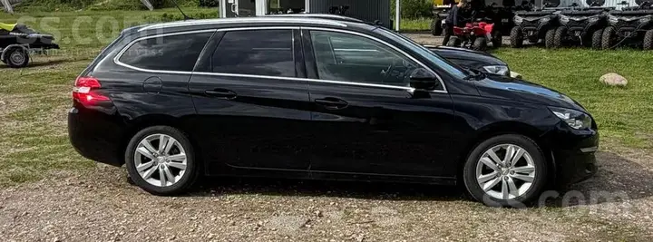 Peugeot 308 2015 photo 2