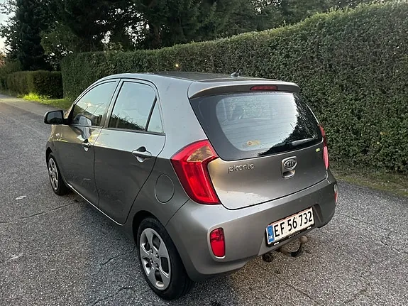 Kia Picanto 2011 photo 5