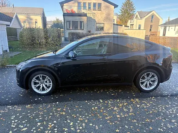 Tesla Model Y 2021 photo 4