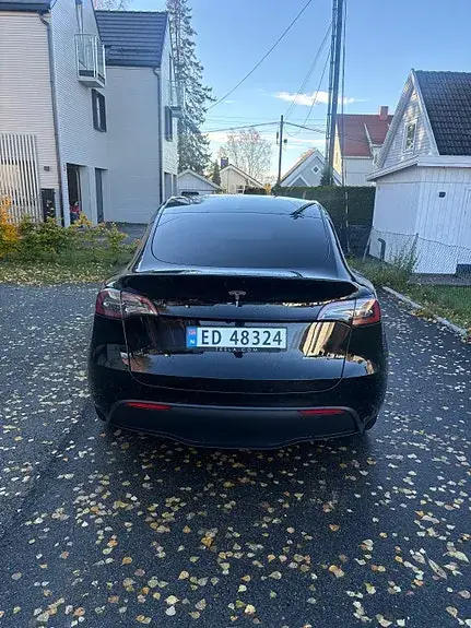 Tesla Model Y 2021 photo 3