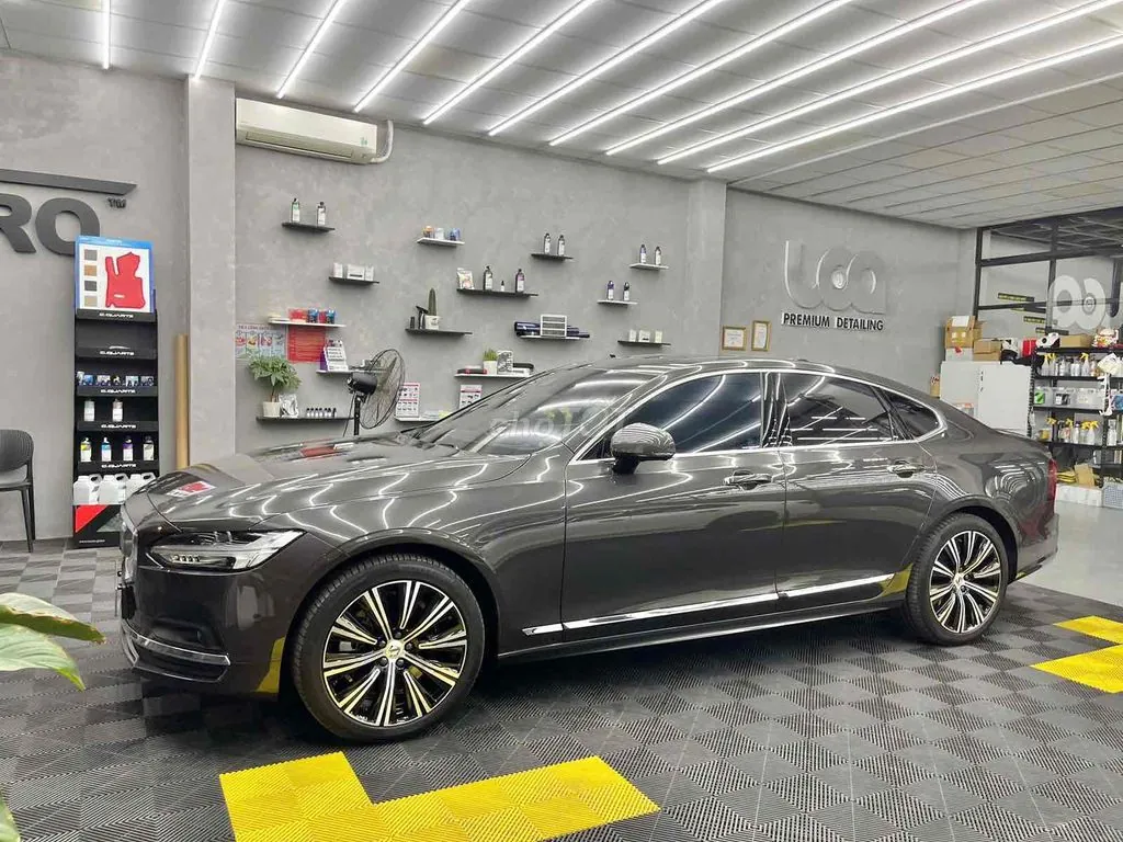 Volvo S90