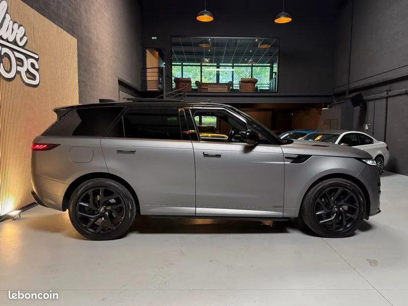 Land Rover Range Rover 2024 photo 5
