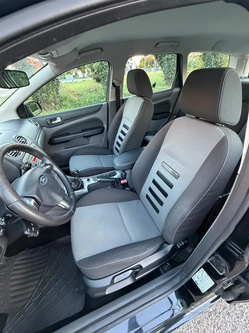 Ford Focus 2008 photo 4