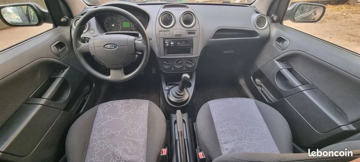 Ford Fiesta 2007 photo 3