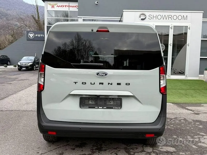 Ford Tourneo Courier 2026 photo 3