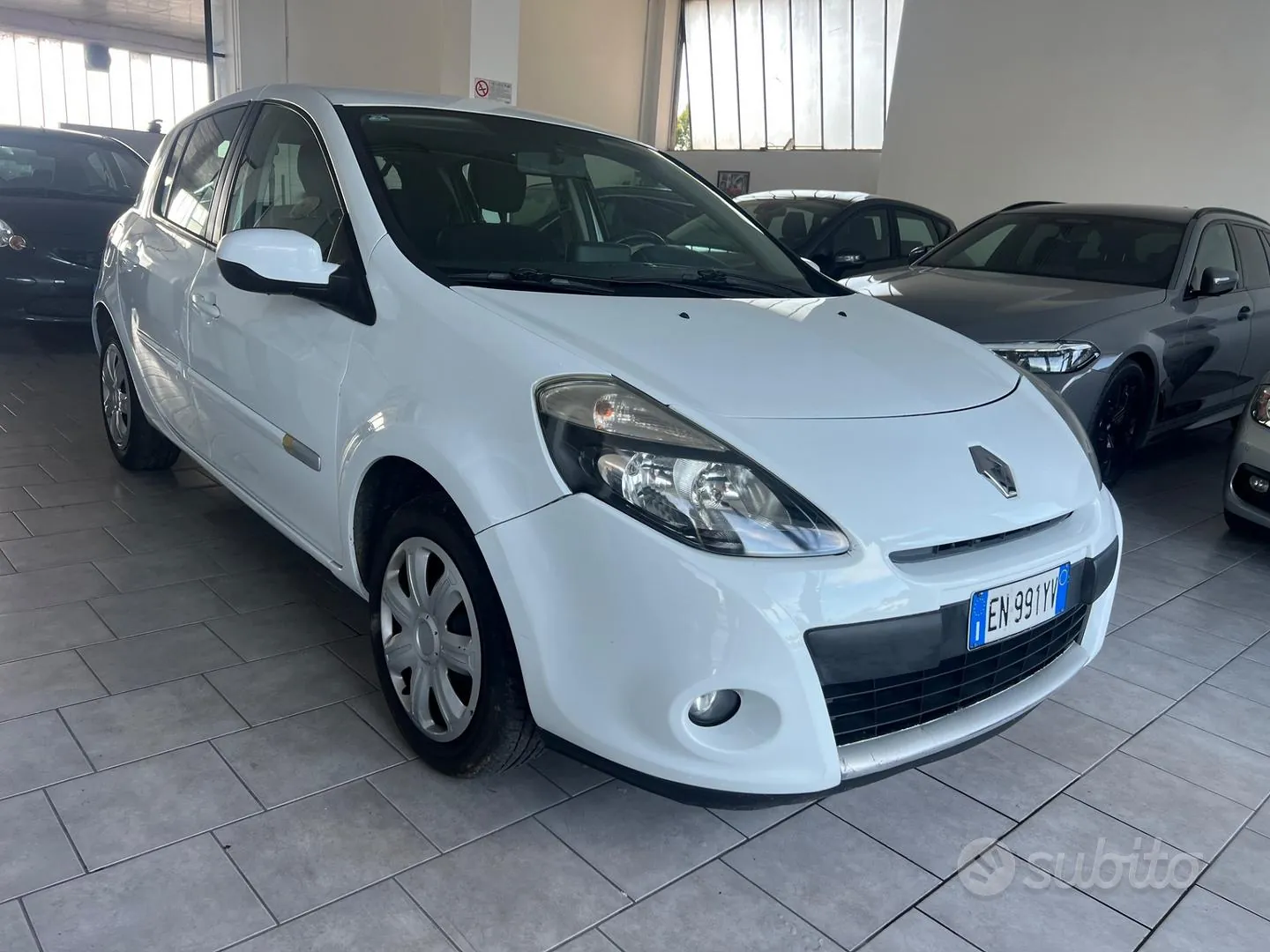 Renault Clio 2012 photo 3