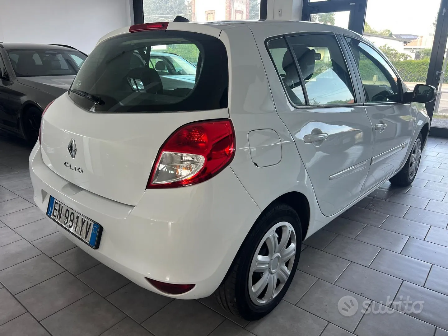 Renault Clio 2012 photo 4