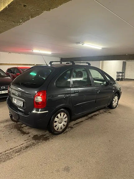Citroen Xsara Picasso 2004 photo 4