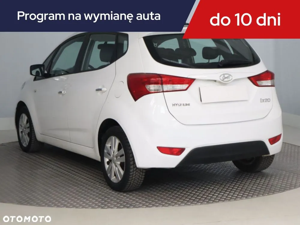 Hyundai Ix20 2015 photo 5
