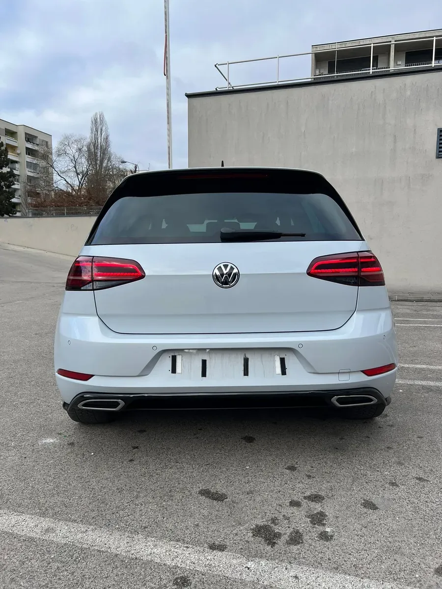 Volkswagen Golf 2017 photo 2