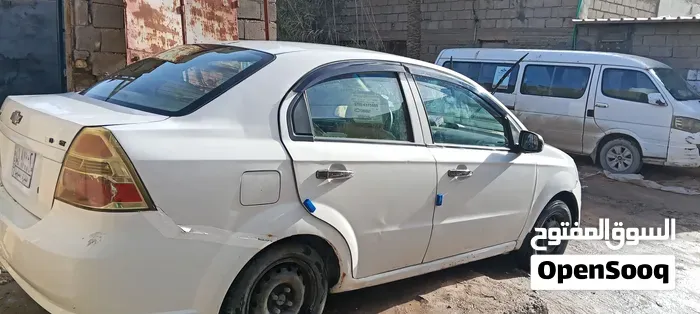 Chevrolet Aveo 2011 photo 3