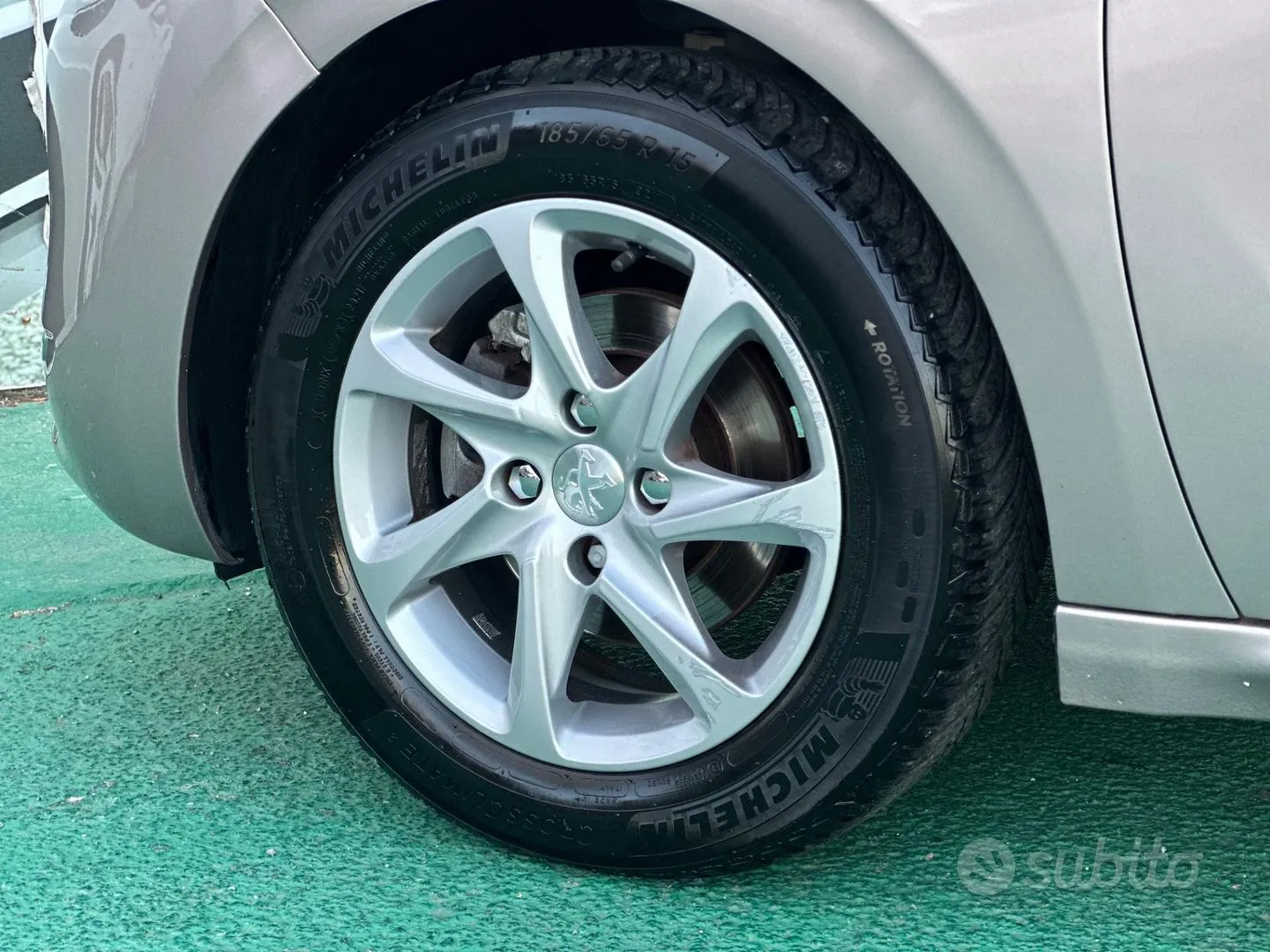 Peugeot 208 2013 photo 5