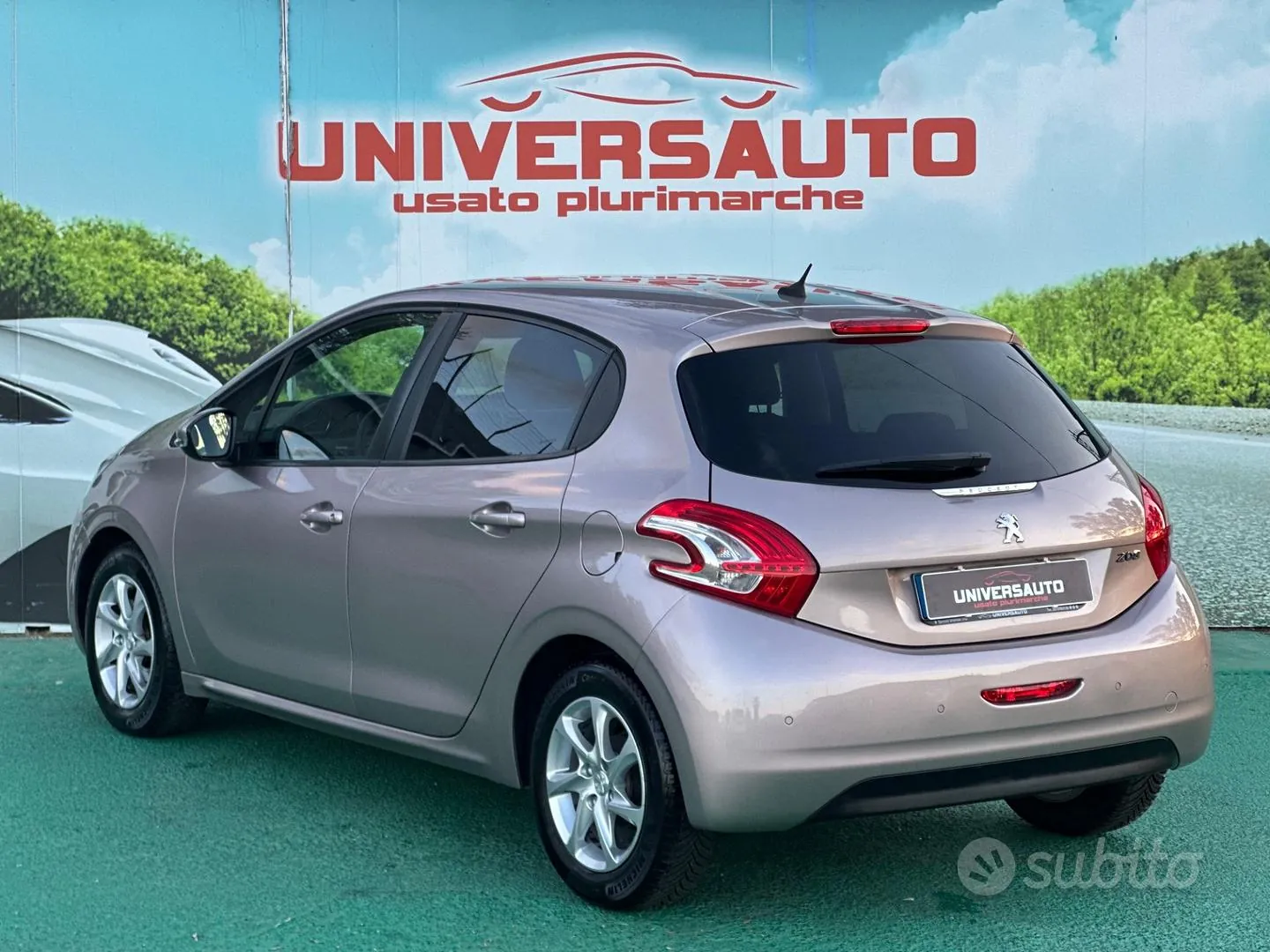 Peugeot 208 2013 photo 4