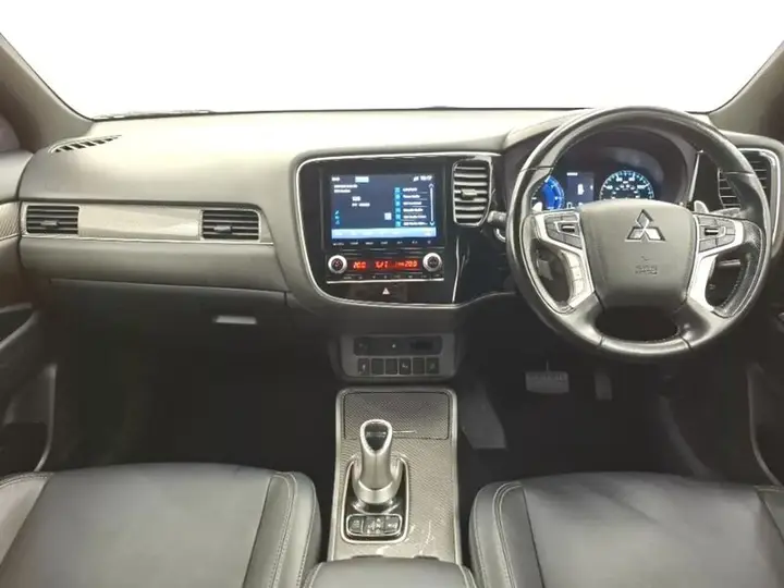 Mitsubishi Outlander 2020 photo 3