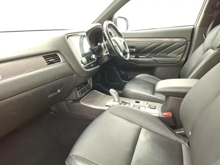Mitsubishi Outlander 2020 photo 5