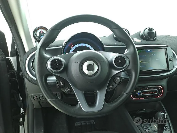 Smart Fortwo 2022 photo 4