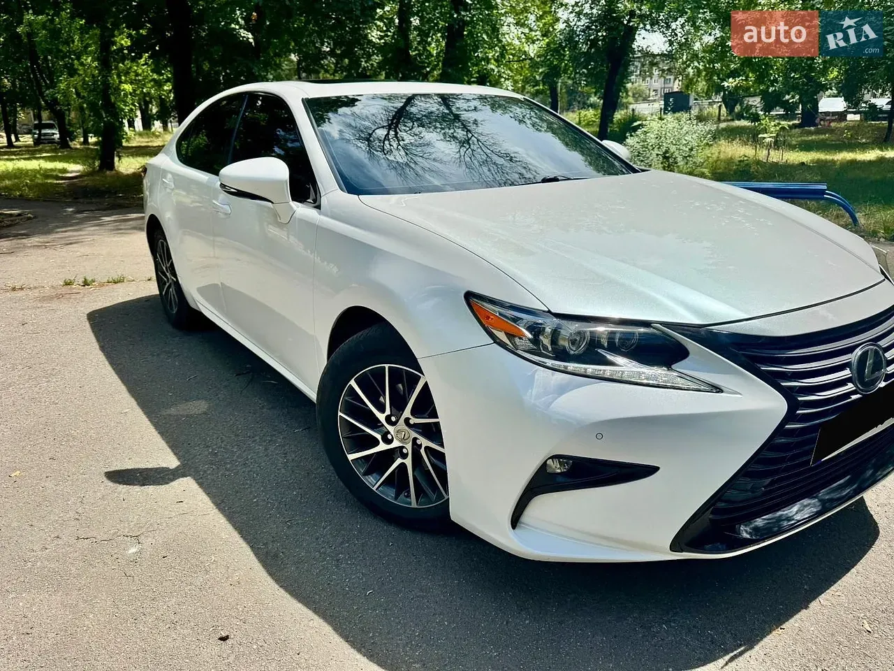 Lexus Es 2015 photo 2