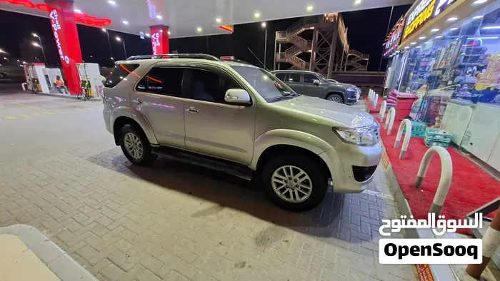 Toyota Fortuner 2013 photo 3
