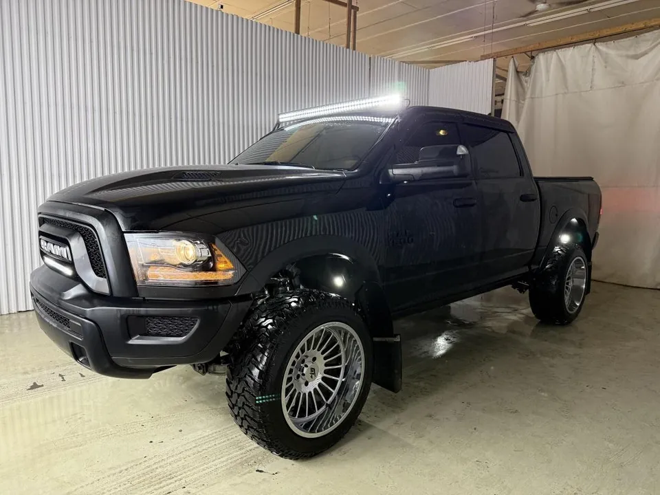 Ram 1500 Classic 2023 photo 2