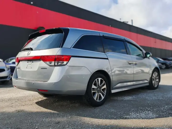 Honda Odyssey 2016 photo 5