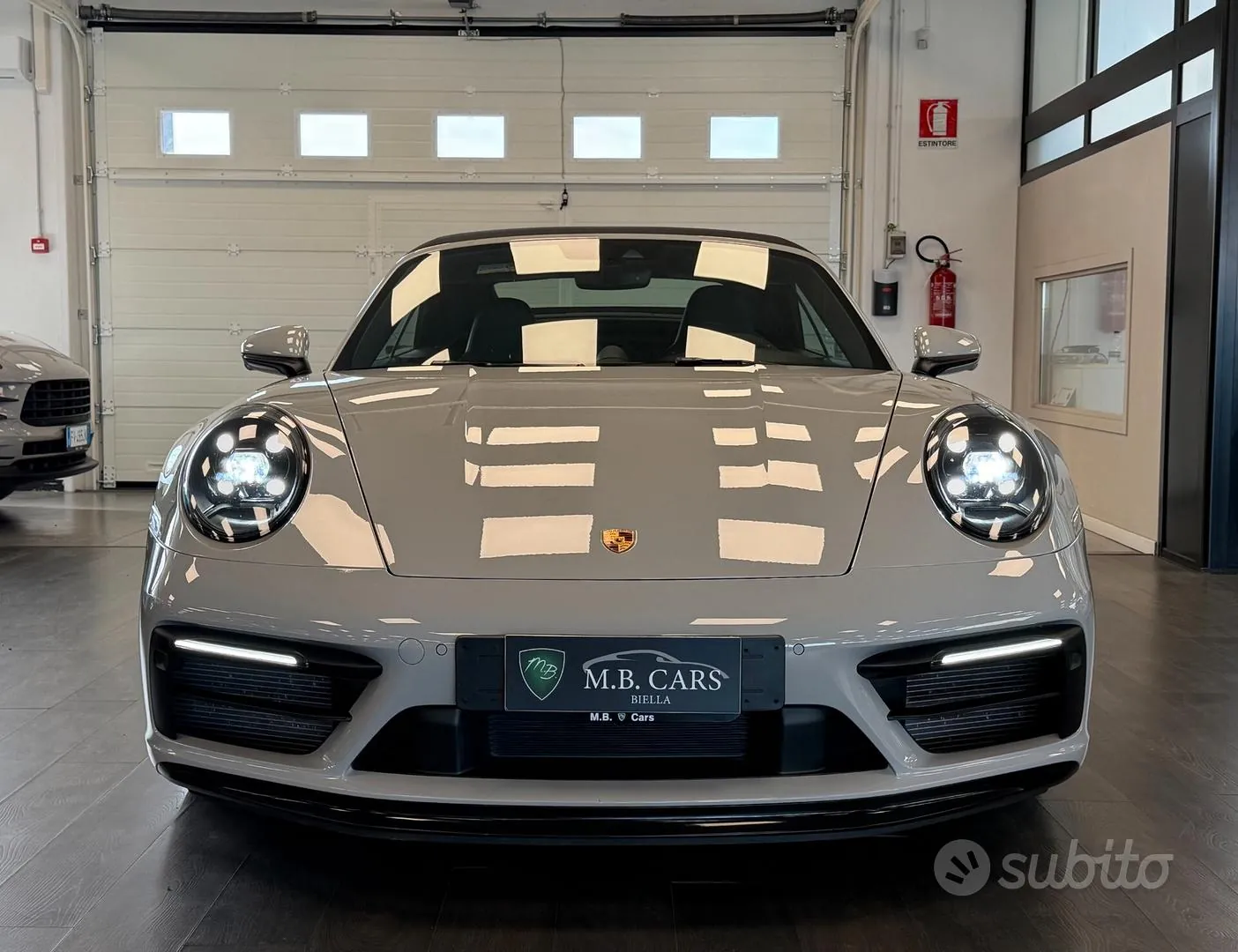 Porsche 911 2024 photo 2