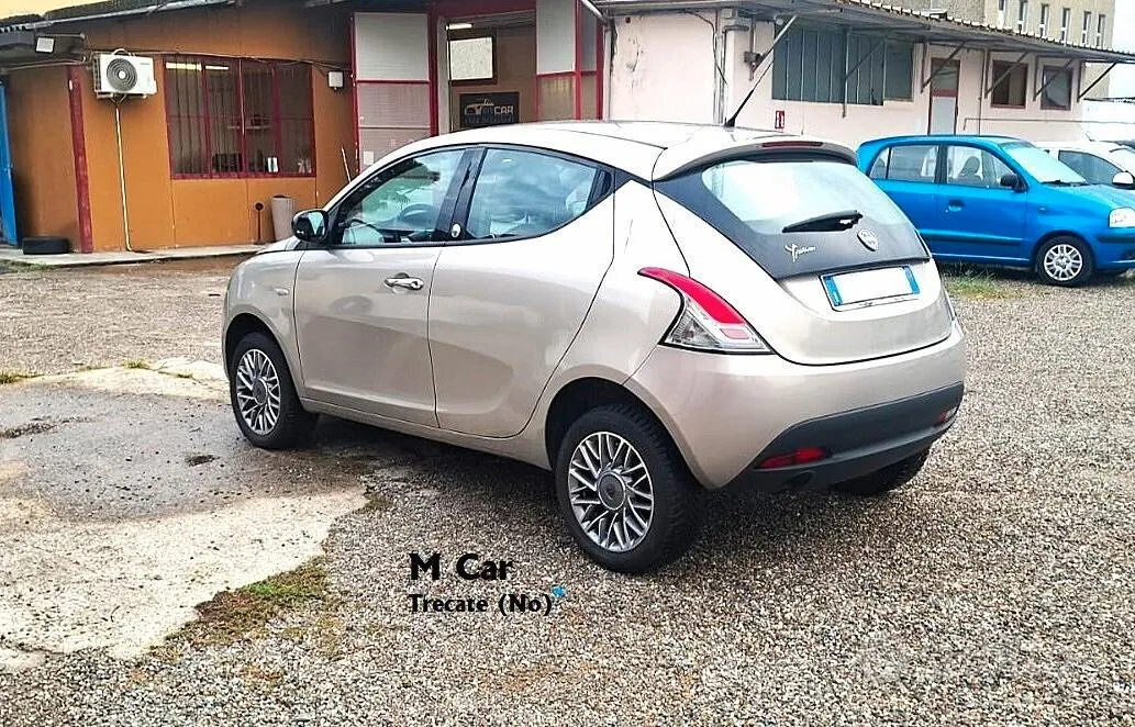 Lancia Ypsilon 2013 photo 4