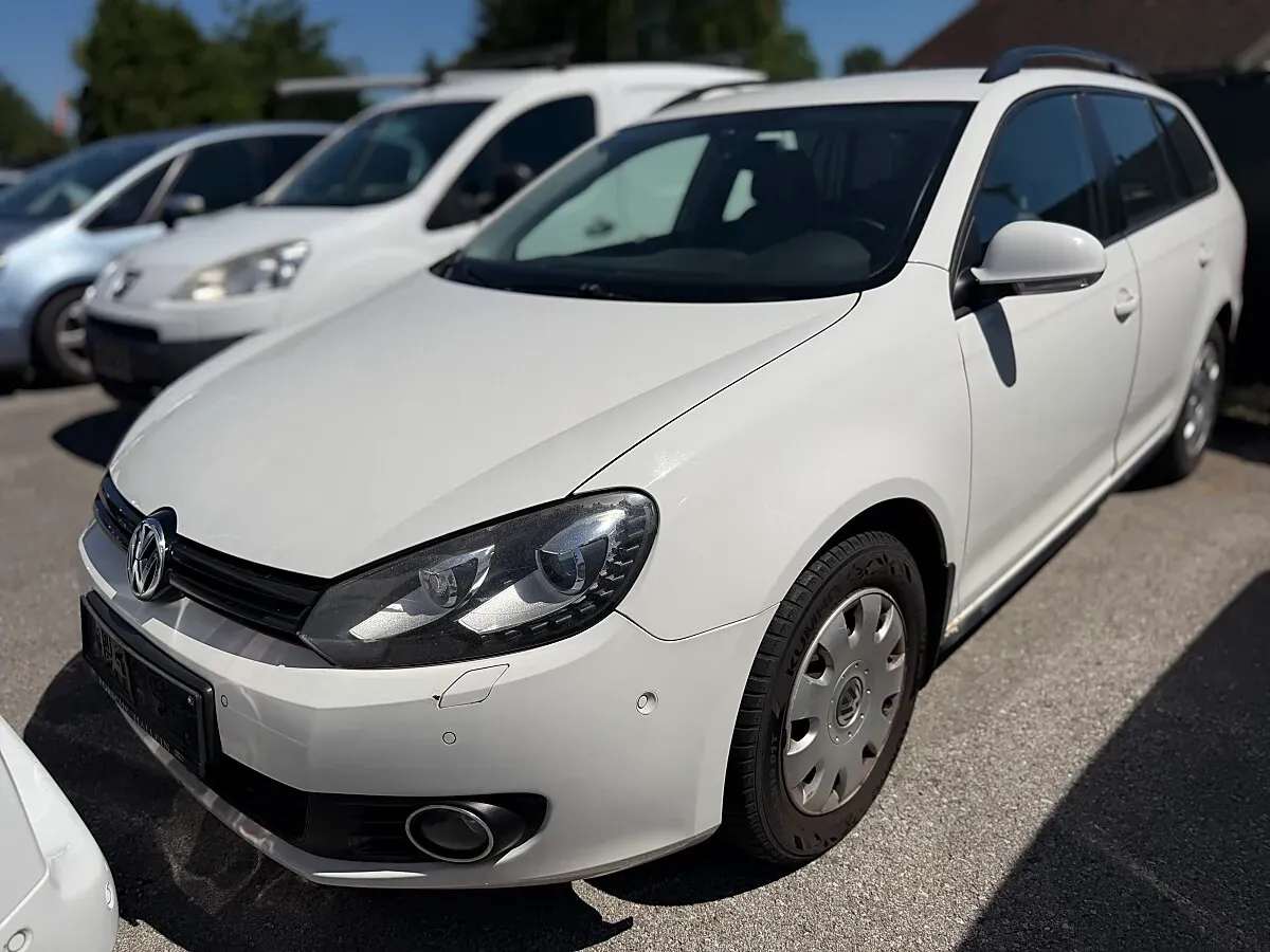Volkswagen Golf 2011 photo 2