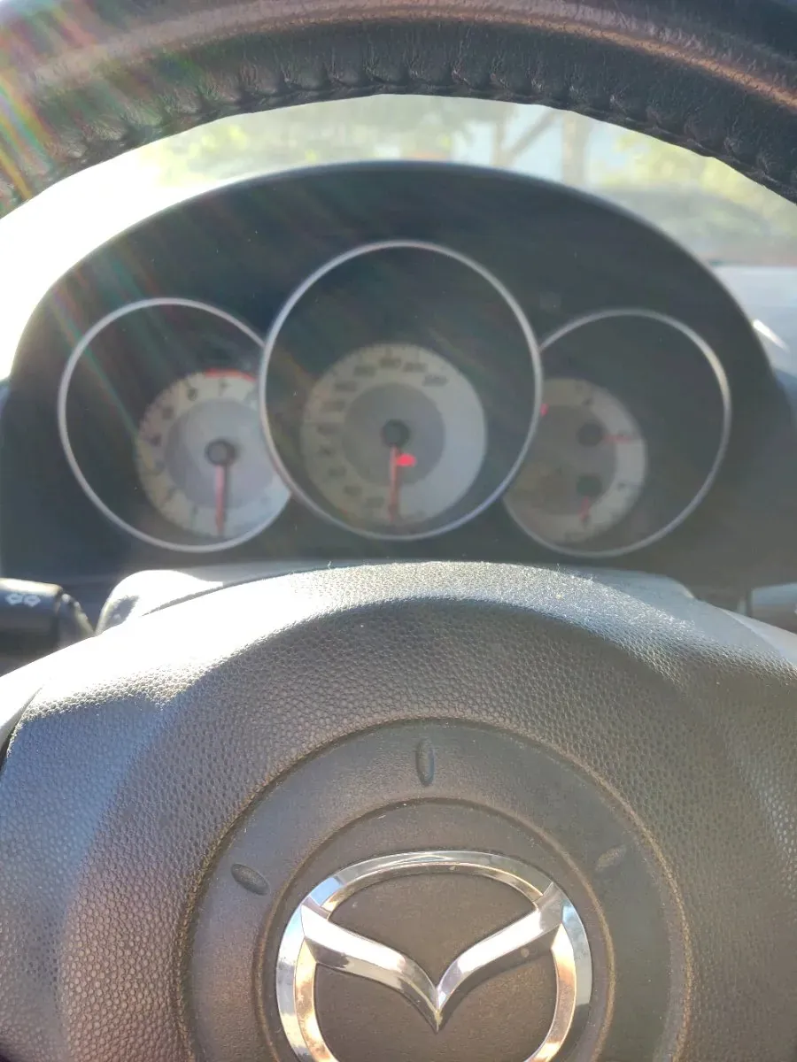 Mazda Mazda3 2008 photo 2