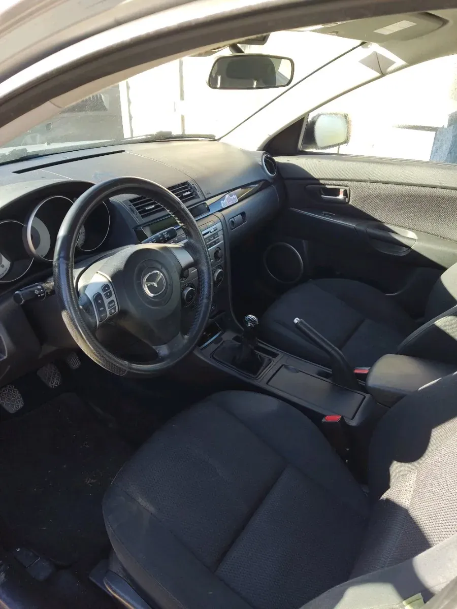 Mazda Mazda3 2008 photo 3