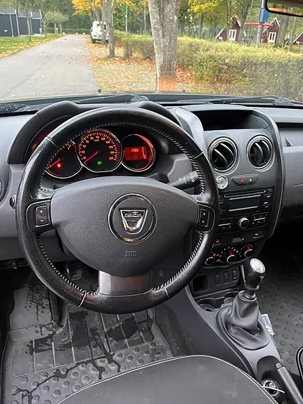 Dacia Duster 2015 photo 3