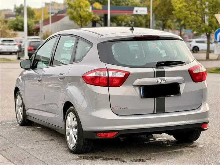 Ford C-Max 2011 photo 3