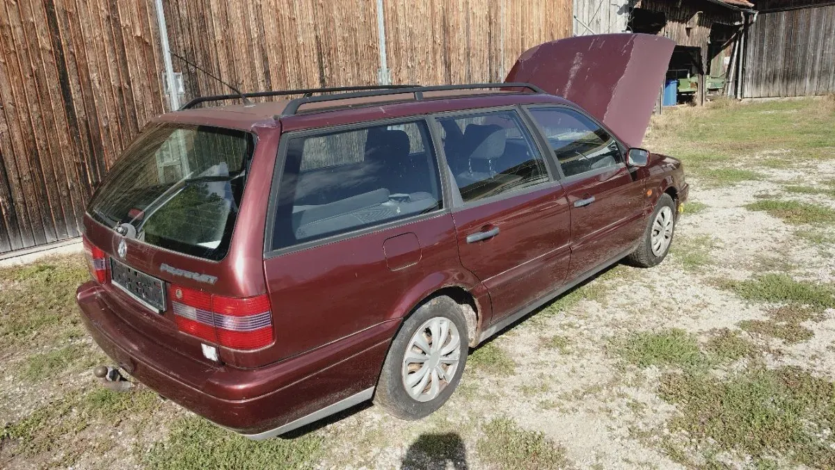 Volkswagen Passat 1995 photo 2