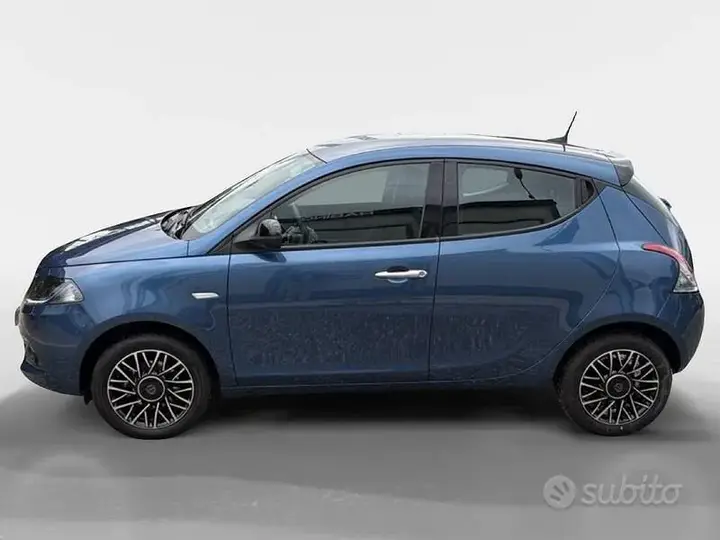 Lancia Ypsilon 2024 photo 2