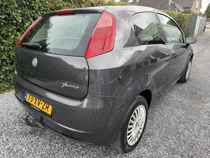 Fiat Grande Punto 2007 photo 3