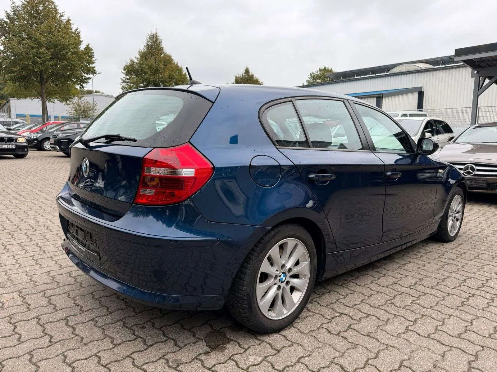 BMW 118D 2010 photo 5