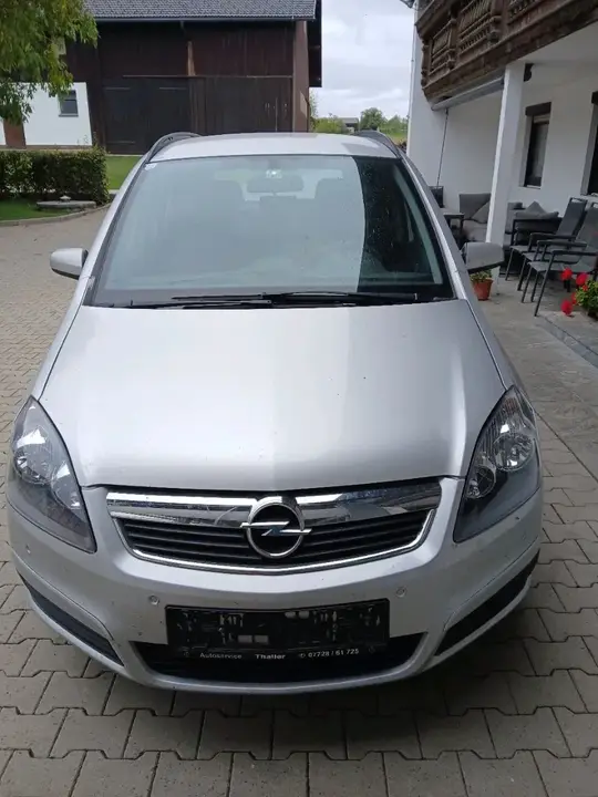 Opel Zafira 2006 photo 2