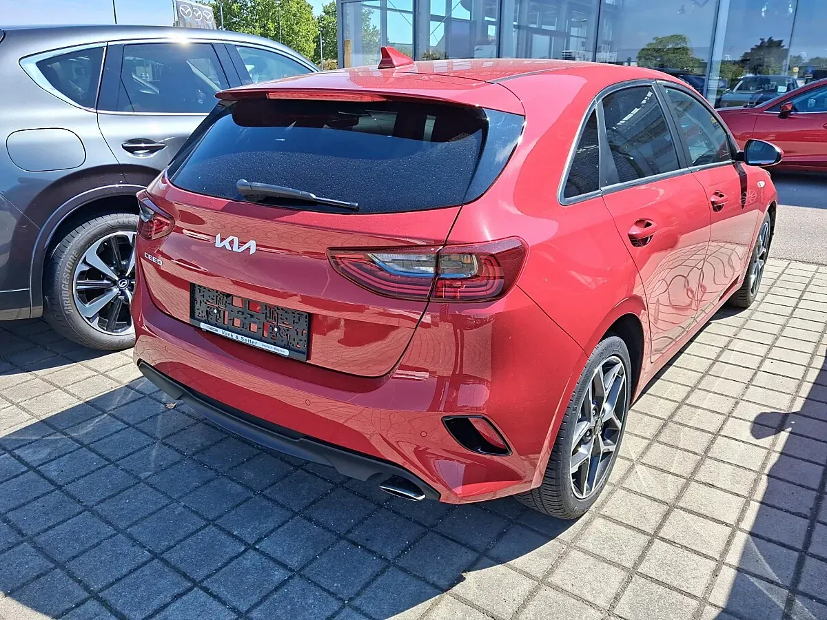Kia Ceed 2024 photo 3