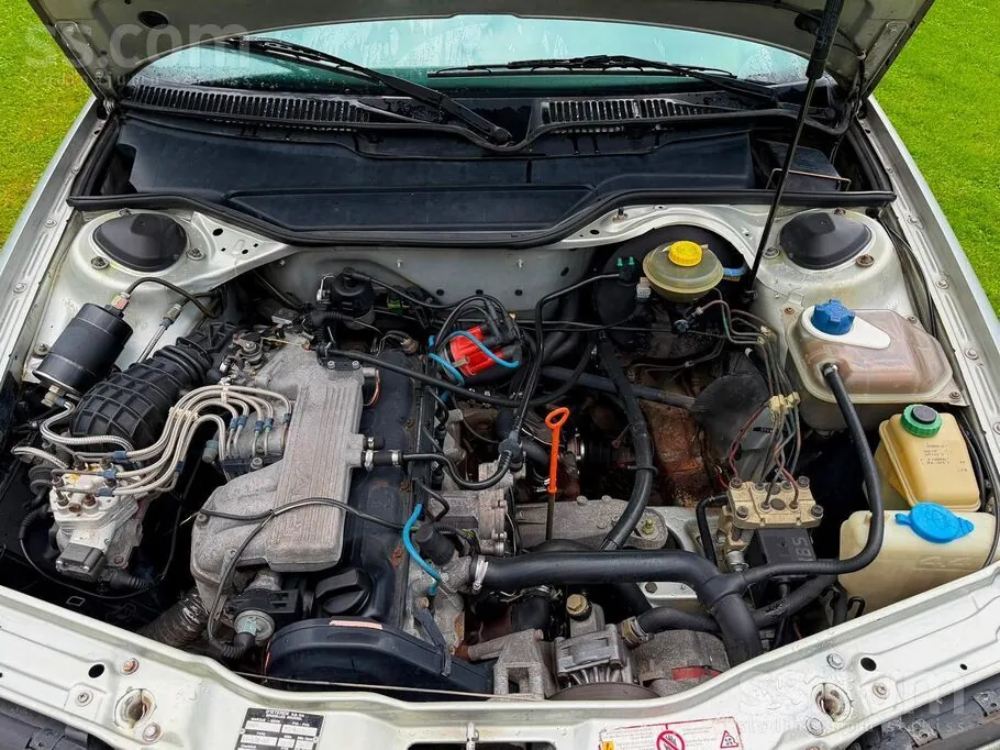 Audi 100 Avant 1994 photo 4