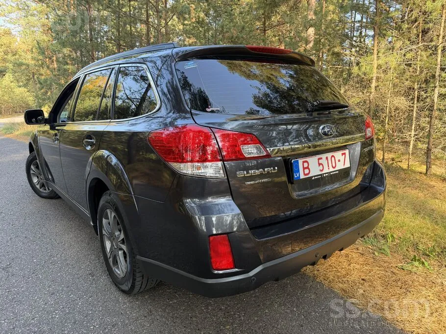 Subaru Legacy 2011 photo 3