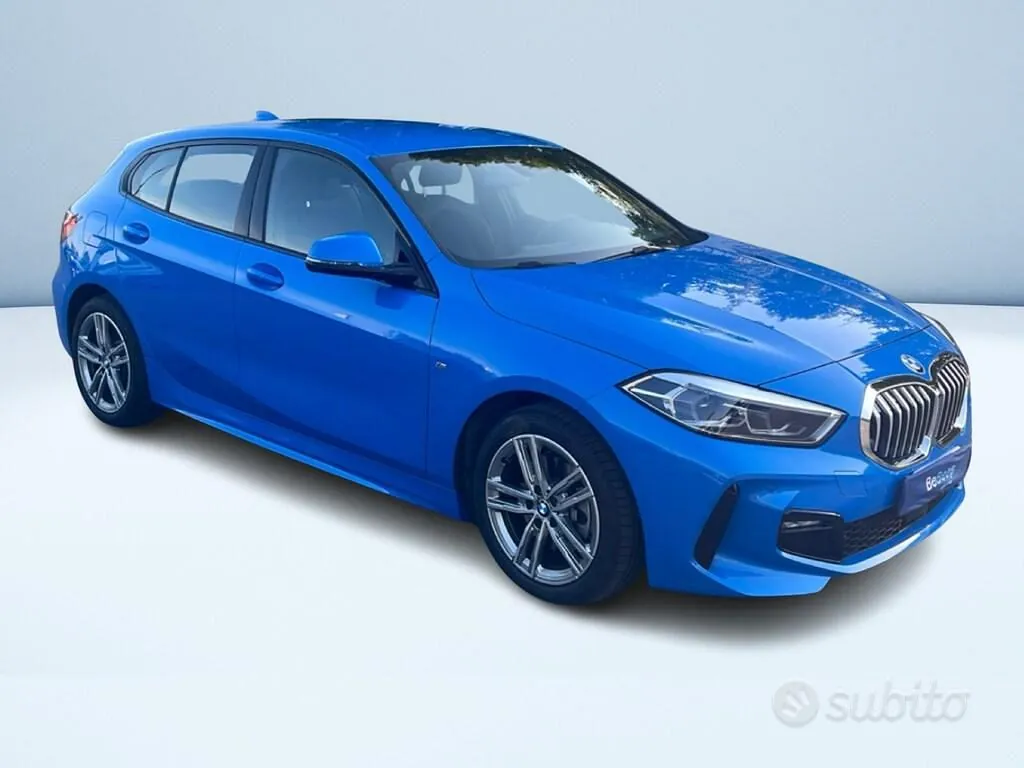 BMW 1 Series 2023 photo 3