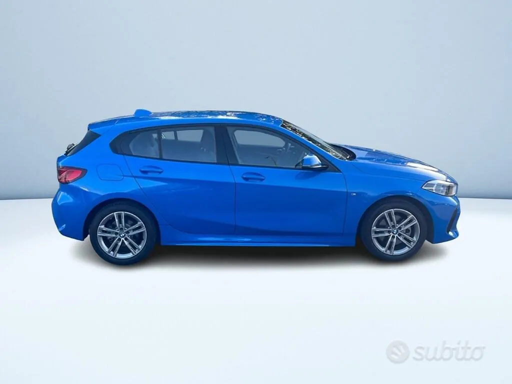 BMW 1 Series 2023 photo 4