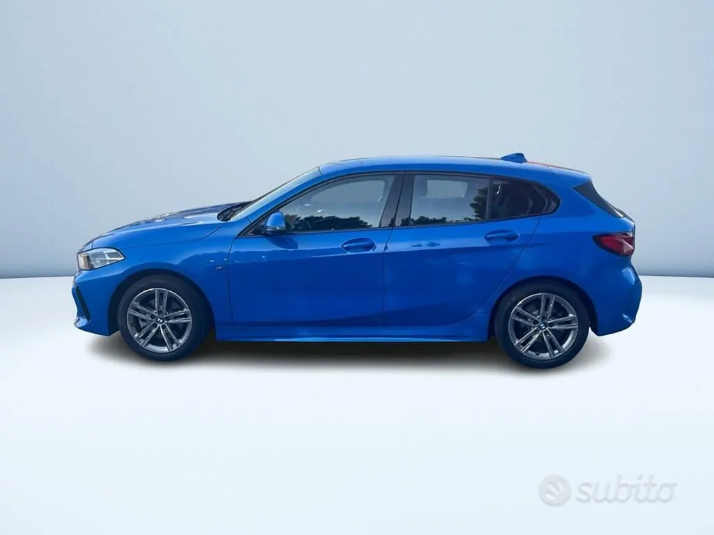 BMW 1 Series 2023 photo 5
