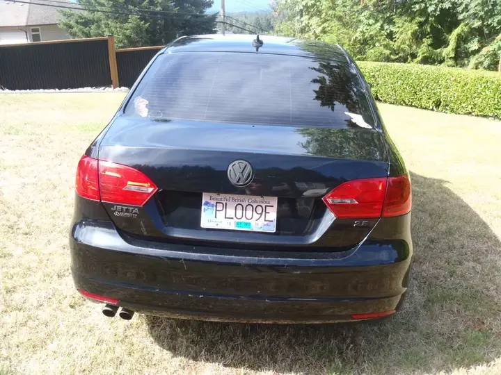 Volkswagen Jetta 2011 photo 4