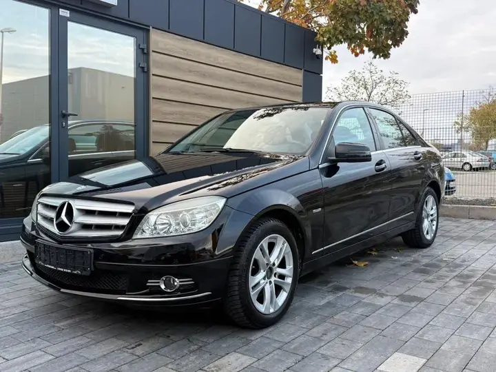 Mercedes-Benz C180