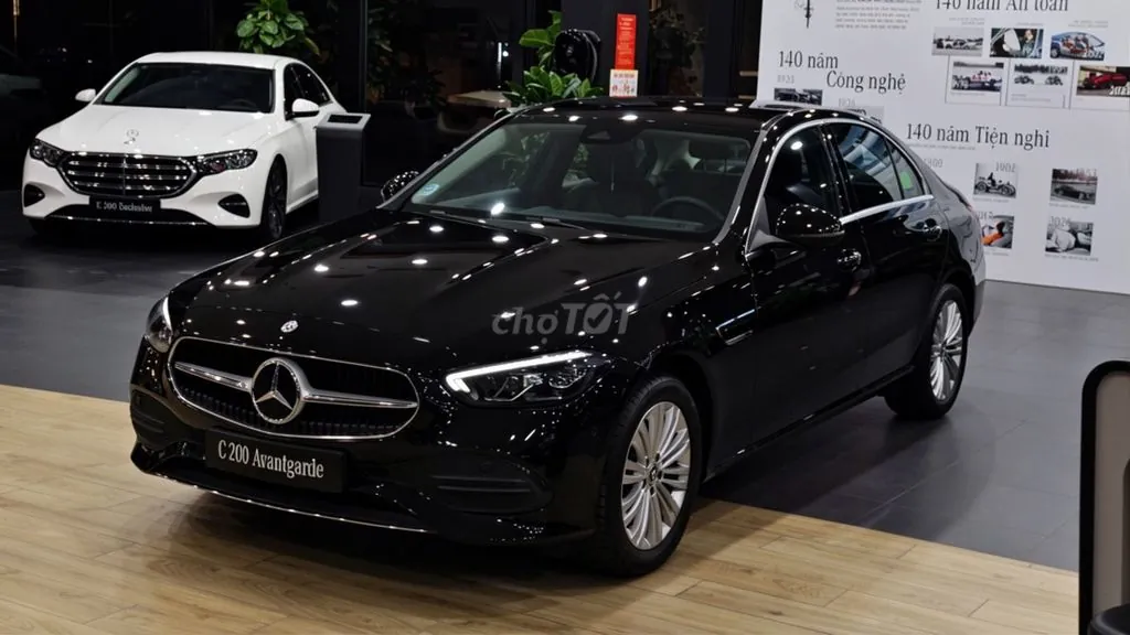 Mercedes-Benz C-Class 2025 photo 4