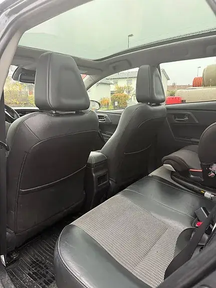 Toyota Auris 2015 photo 5