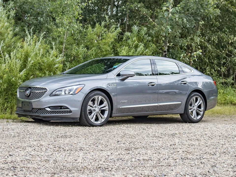 Buick Lacrosse 2019 photo 3
