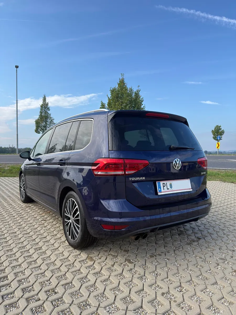 Volkswagen Touran 2015 photo 3