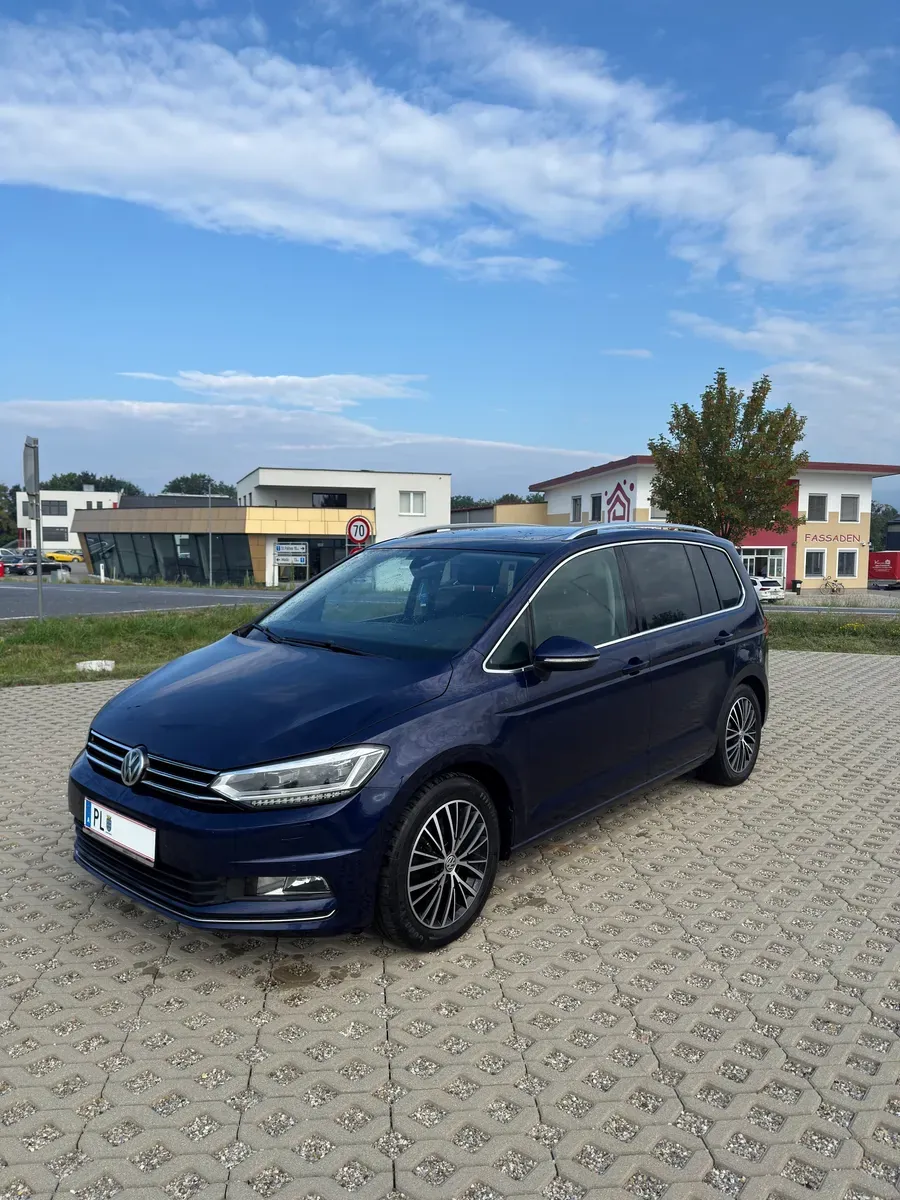 Volkswagen Touran 2015 photo 2